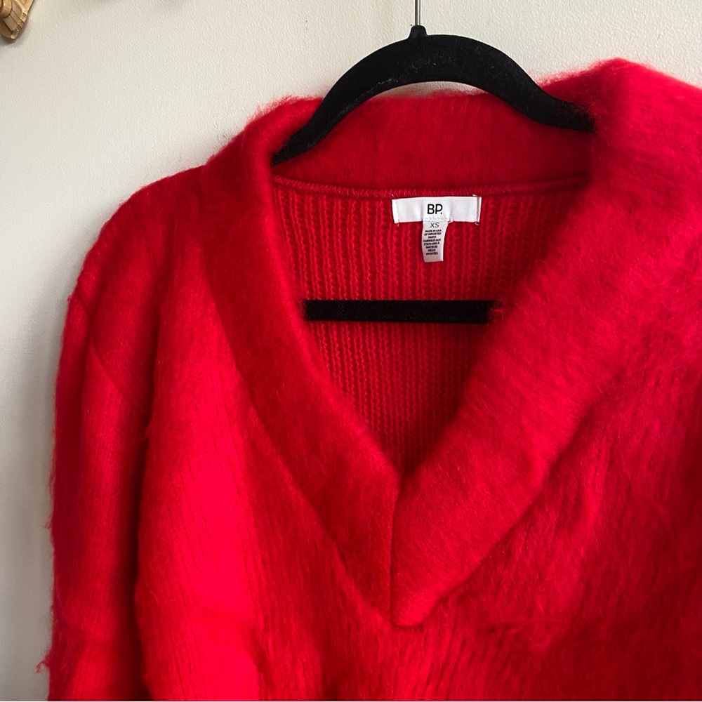 NWT bp Deep V-Neck Fuzzy Tunic Sweater in Red Poinsettia Size XS - Picture 5 of 8